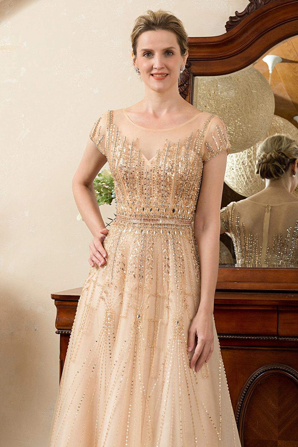 Robe de mère de la mariée perlée dorée