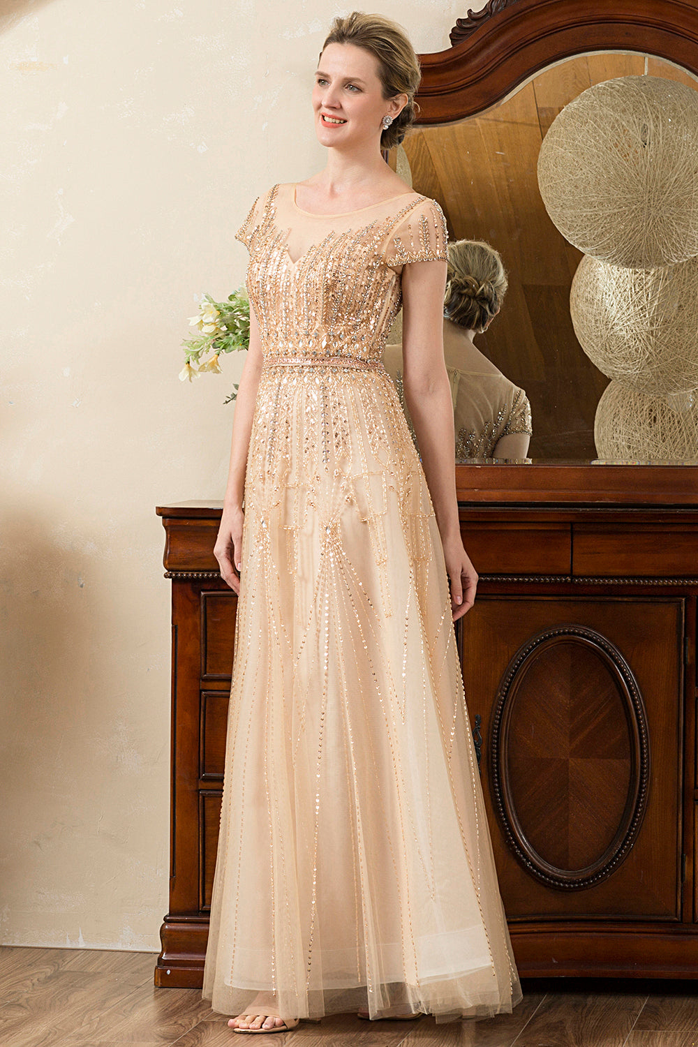 Robe de mère de la mariée perlée dorée