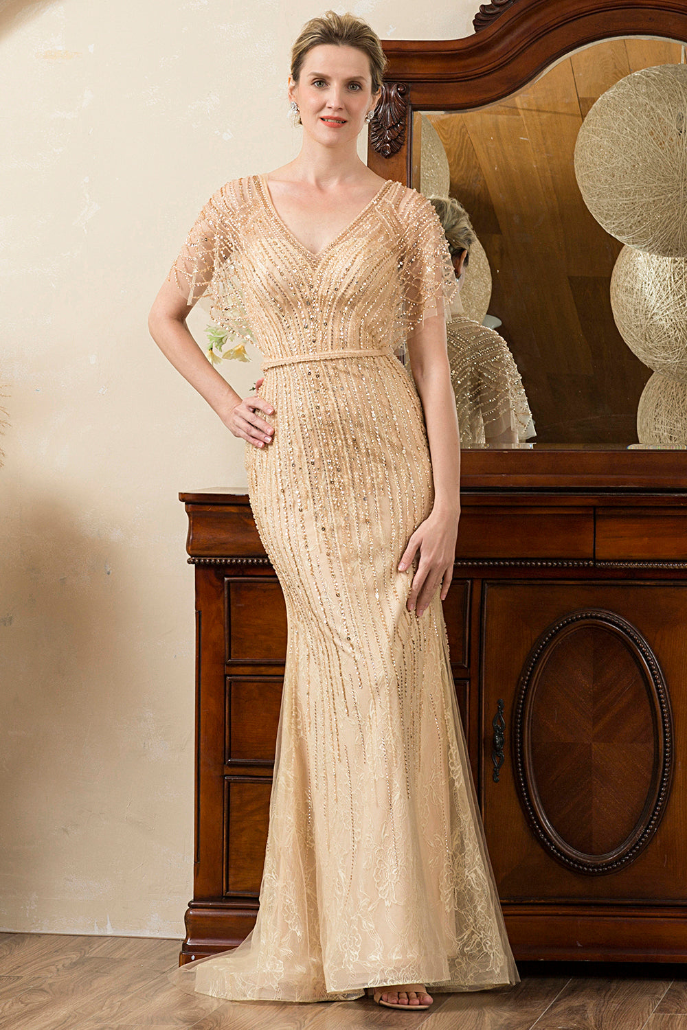 Robe sirène de mère de mariée à col en V perlée et pailletée