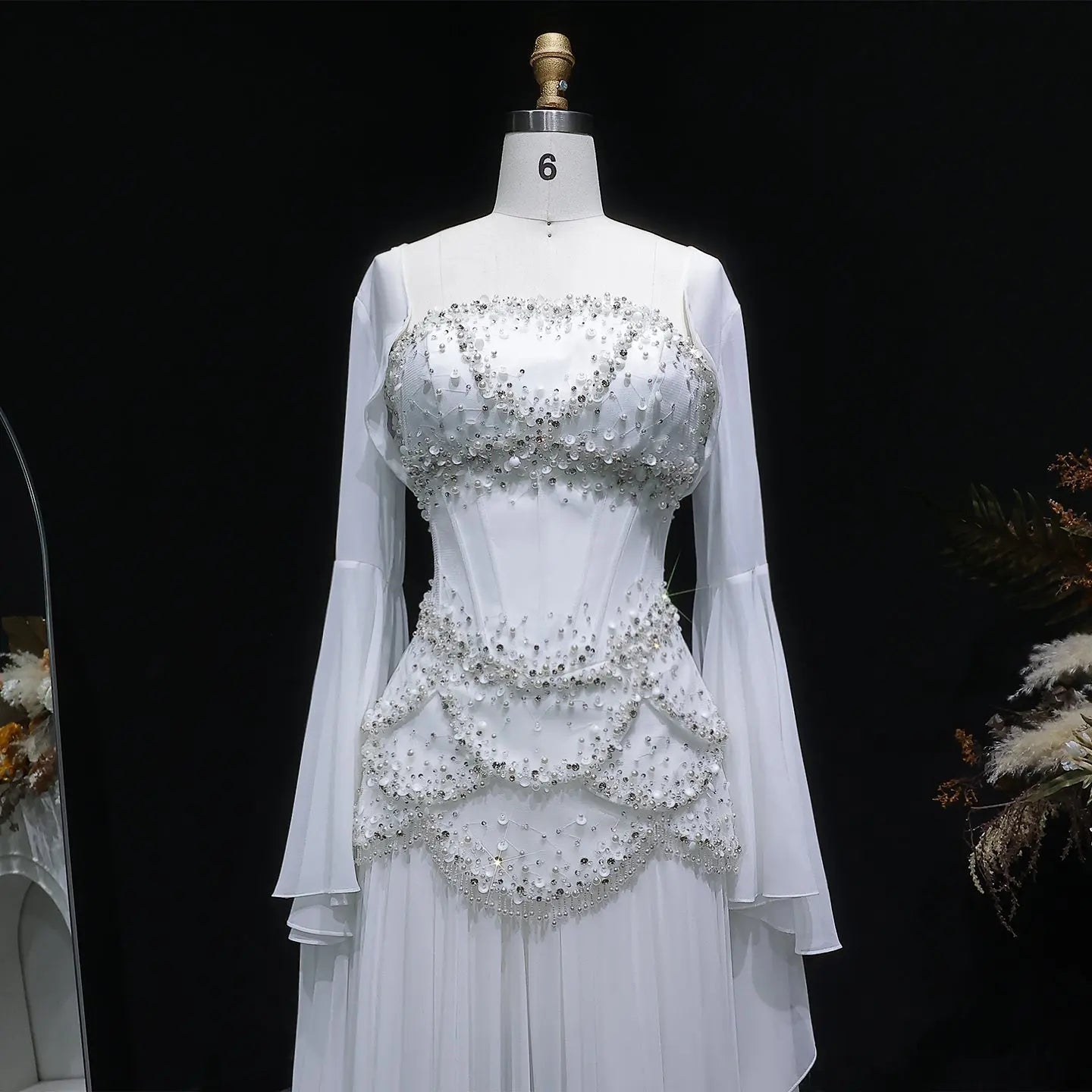 Robe de soirée bleue Muse™ pour l'été avec perles, franges et manteau fluide | L'élégance dans chaque détail