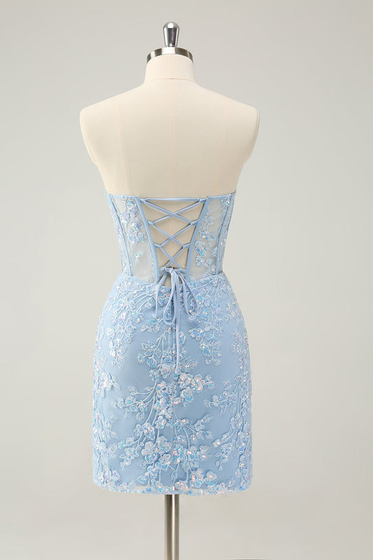 Robe de soirée courte moulante bleu clair en corset à sequins et décolleté en cœur avec dos à lacets