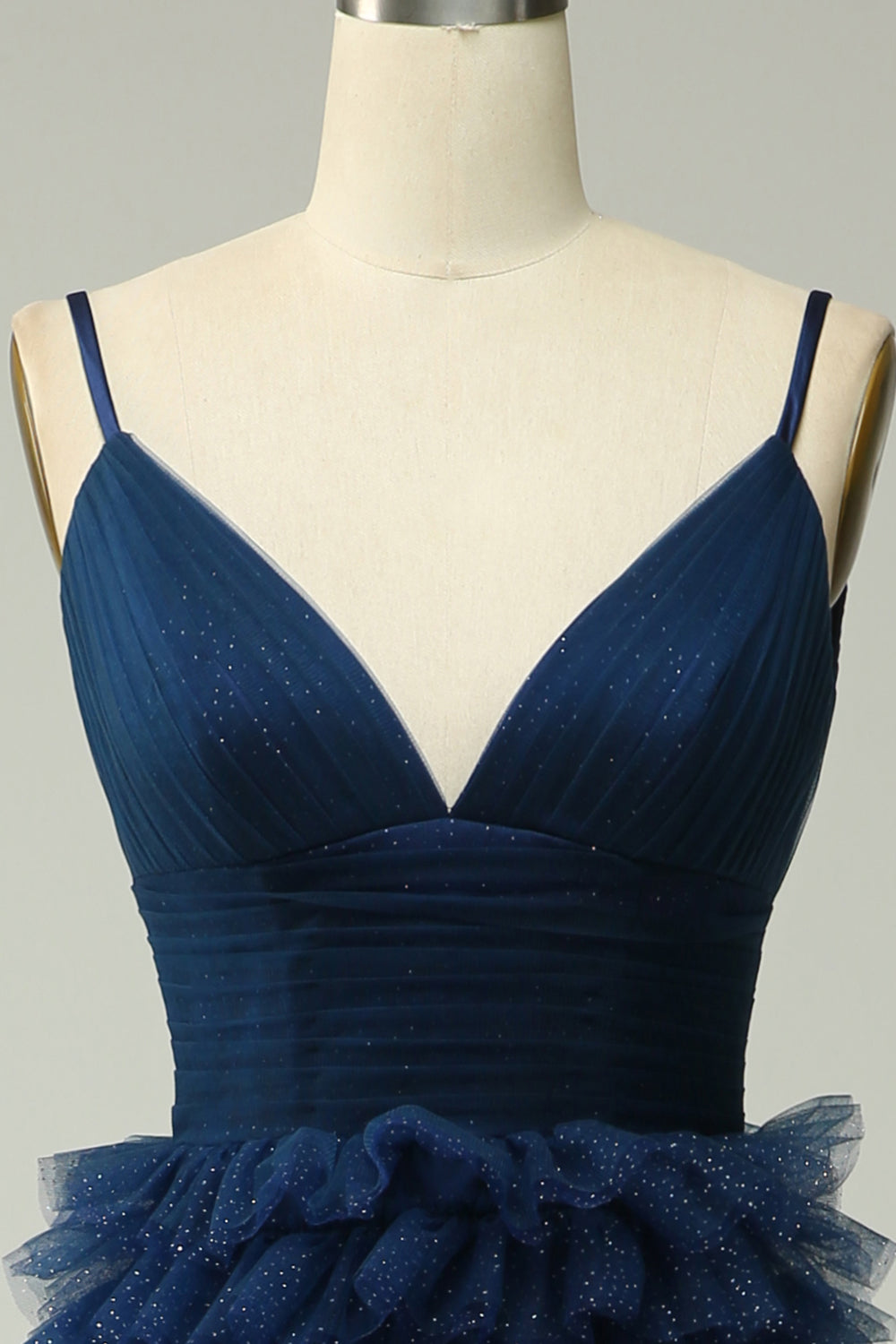 Robe de bal longue bleu marine à bretelles spaghetti en forme trapèze avec volants