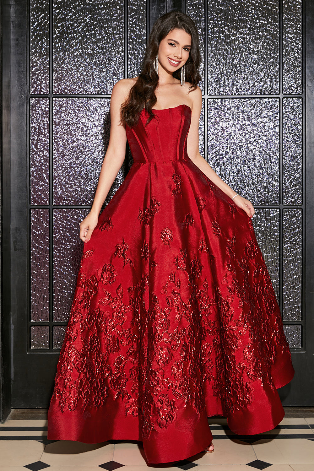 Robe de bal longue bustier rouge foncé corset coupe princesse avec accessoire