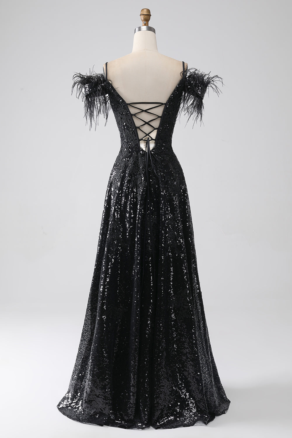 Robe de bal longue évasée à épaules dénudées avec fente et sequins