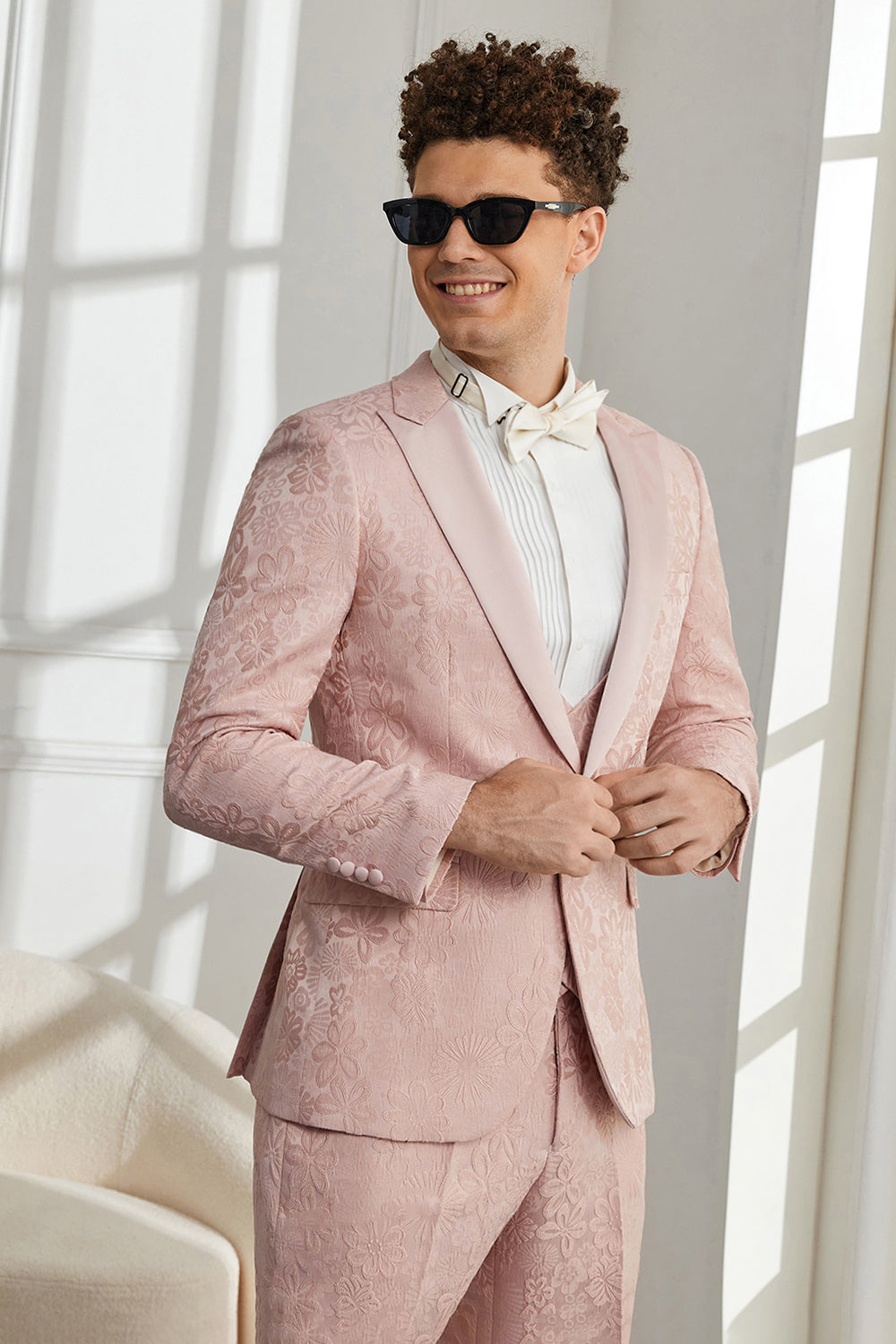Costumes de bal pour hommes coupe ajustée à revers en pointe en jacquard rose clair
