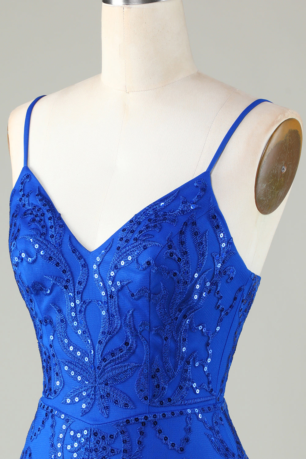 Robe de bal courte moulante à bretelles spaghetti en sequins rouge foncé scintillants