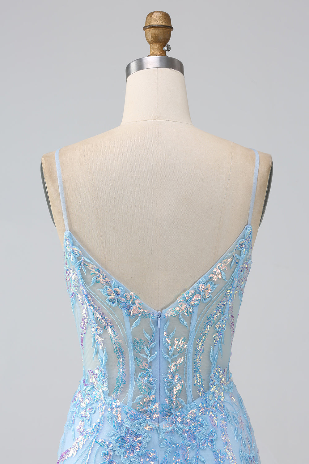 Robe longue de bal bleu clair scintillant coupe sirène à fines bretelles avec perles
