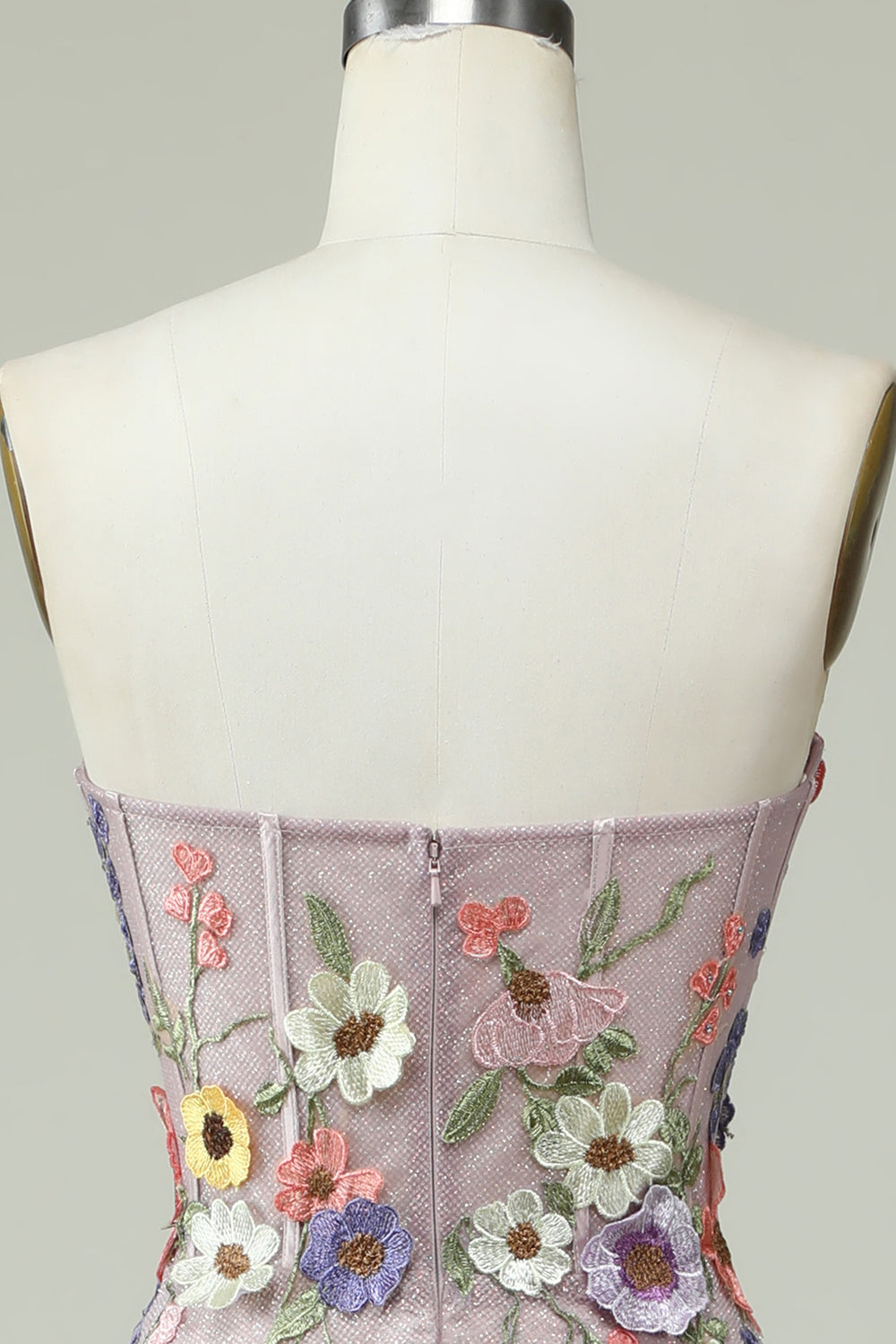 Robe de bal bustier coupe trapèze avec fleurs 3D
