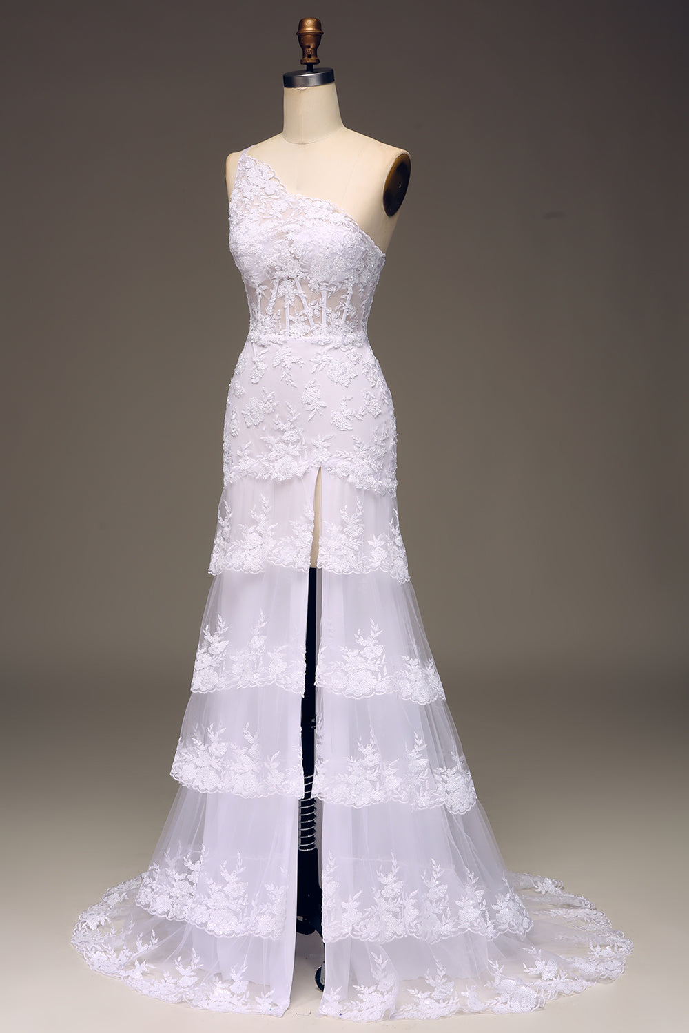 Robe de bal longue une épaule en dentelle étagée bleu marine foncé pailletée avec fente