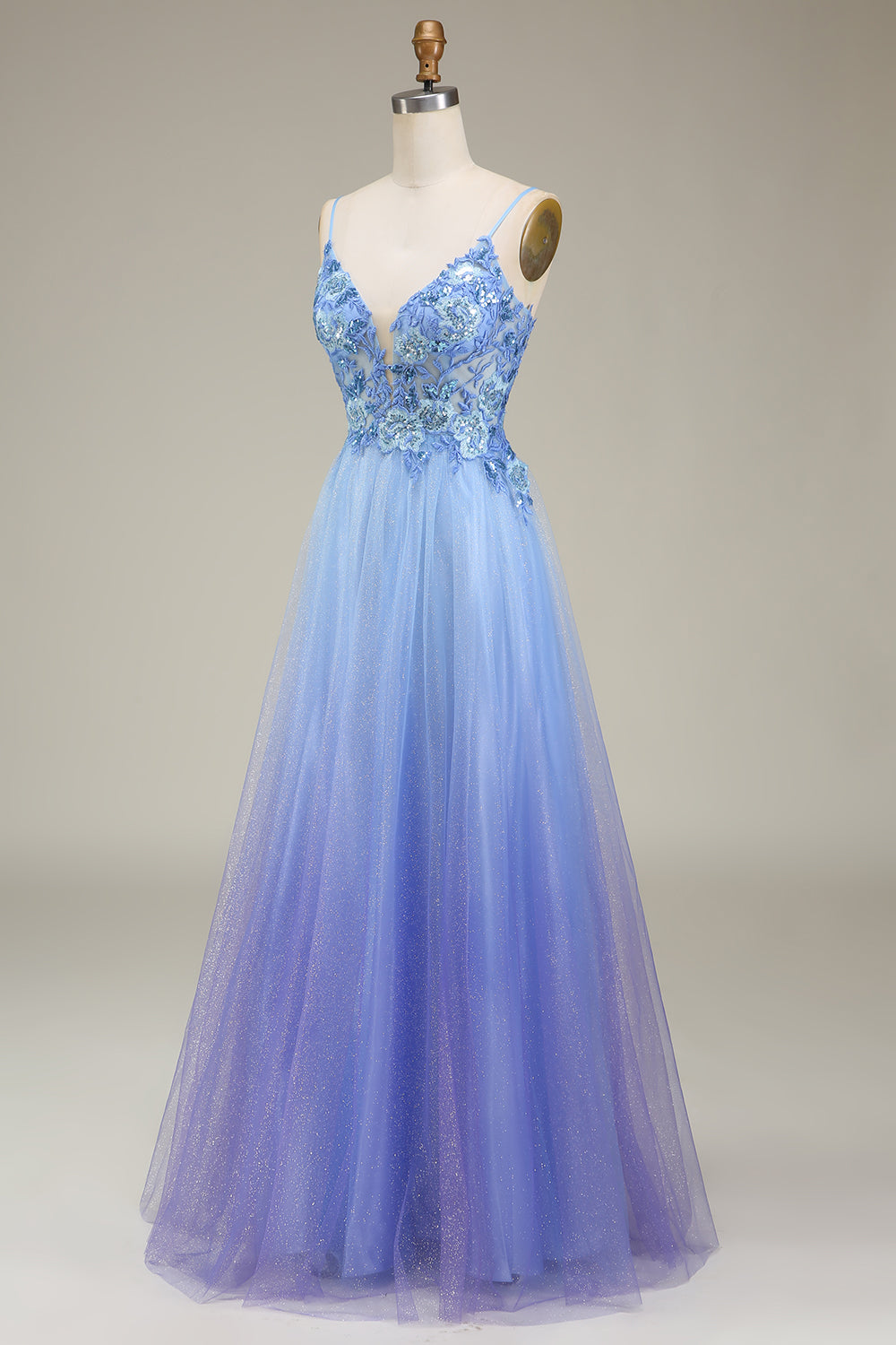 Robe de bal en tulle bleu scintillant avec applications