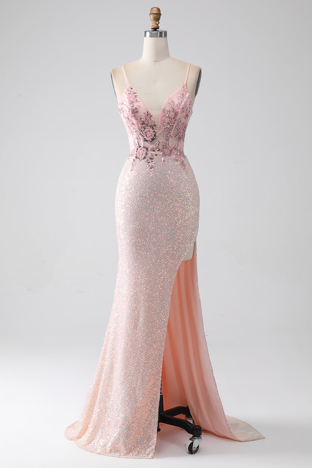 Robe de bal sirène rose pailletée et perlée avec fente