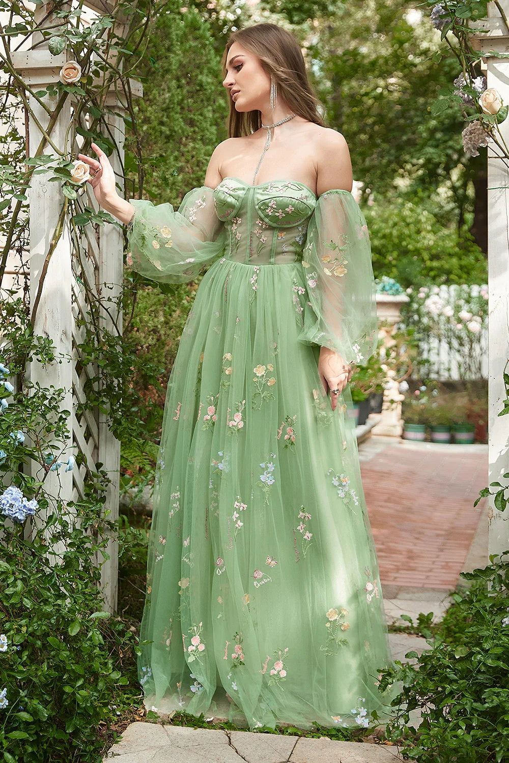Green Off-the-Shoulder Long-Sleeve A-Line Prom Dress