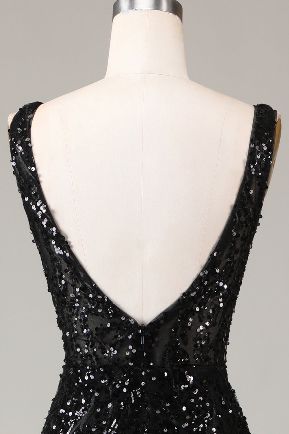 Robe de bal sirène noire scintillante à décolleté en V profond avec plumes