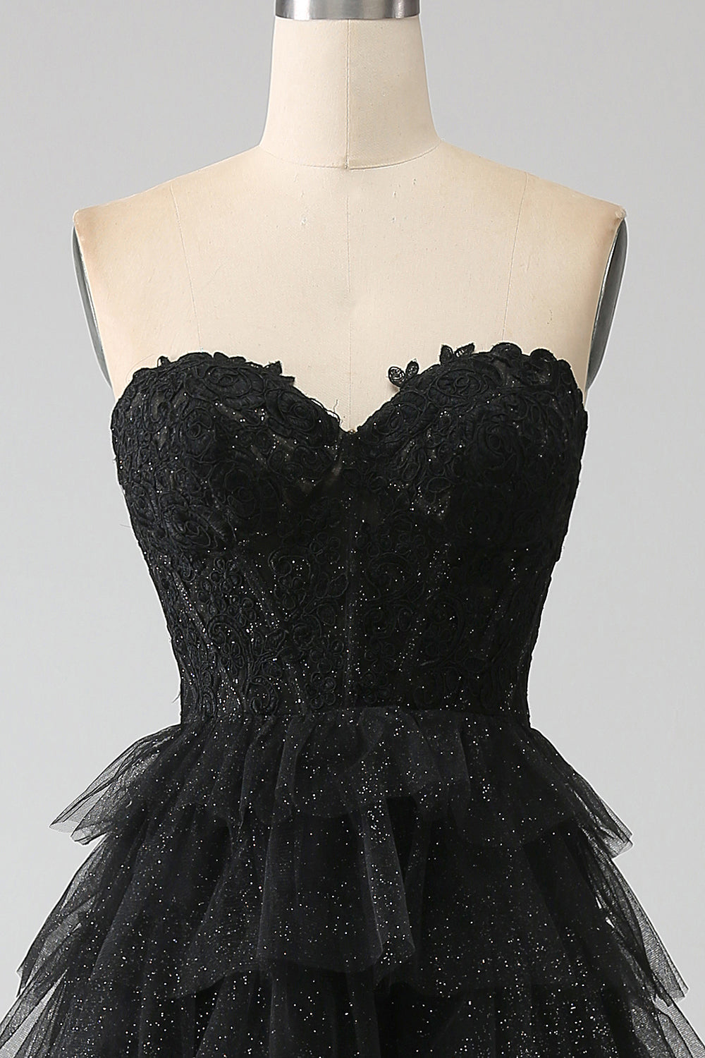 Robe de bal bustier noire à paillettes avec fente