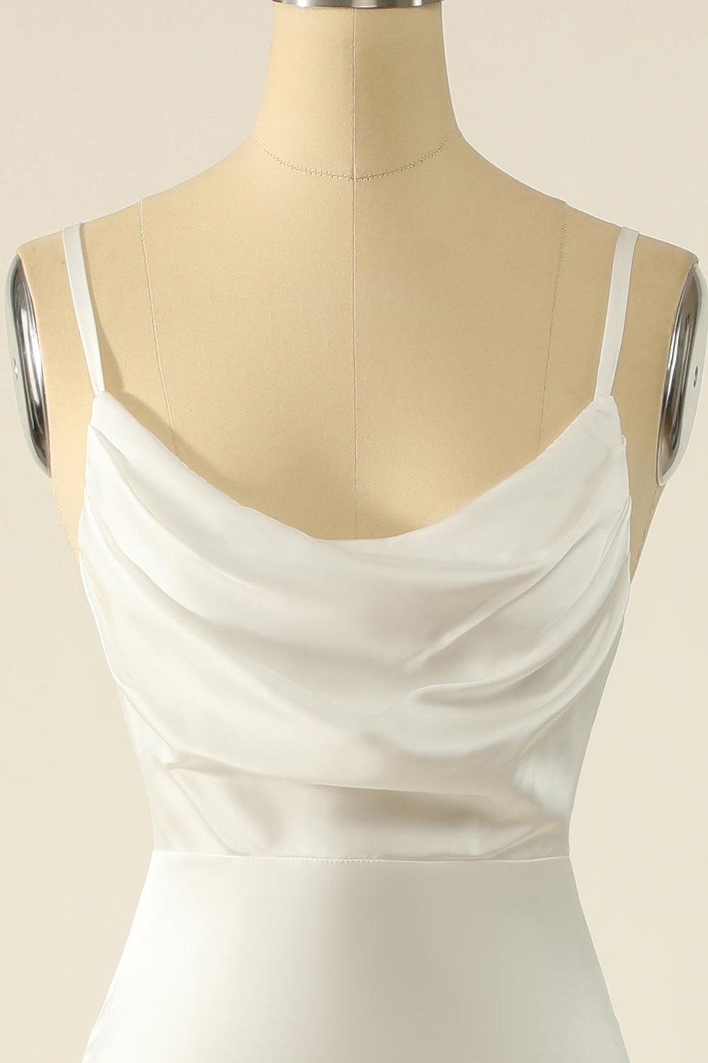 Robe de mariée simple en satin ivoire