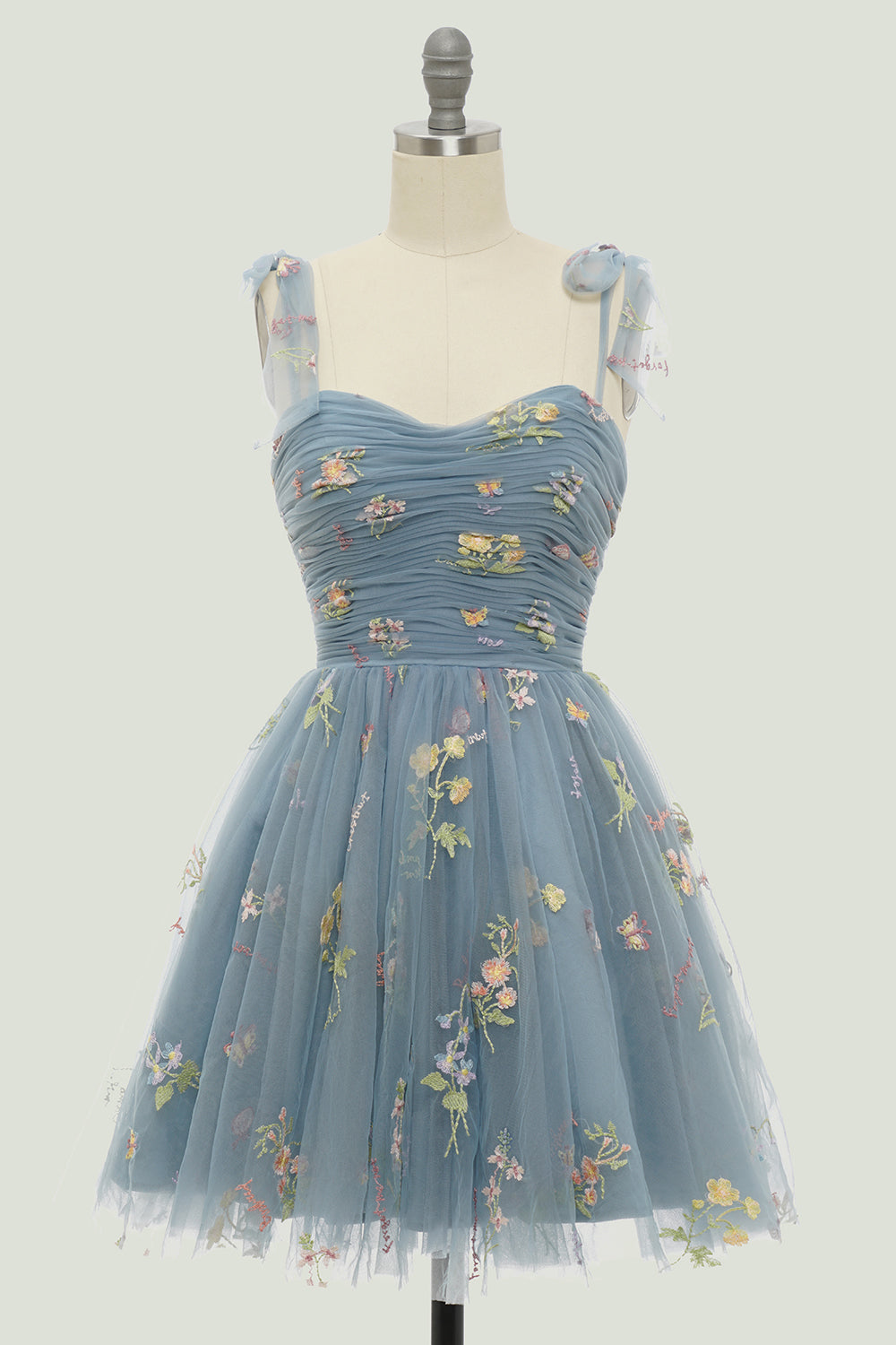 Robe de graduation verte courte ligne A avec broderies