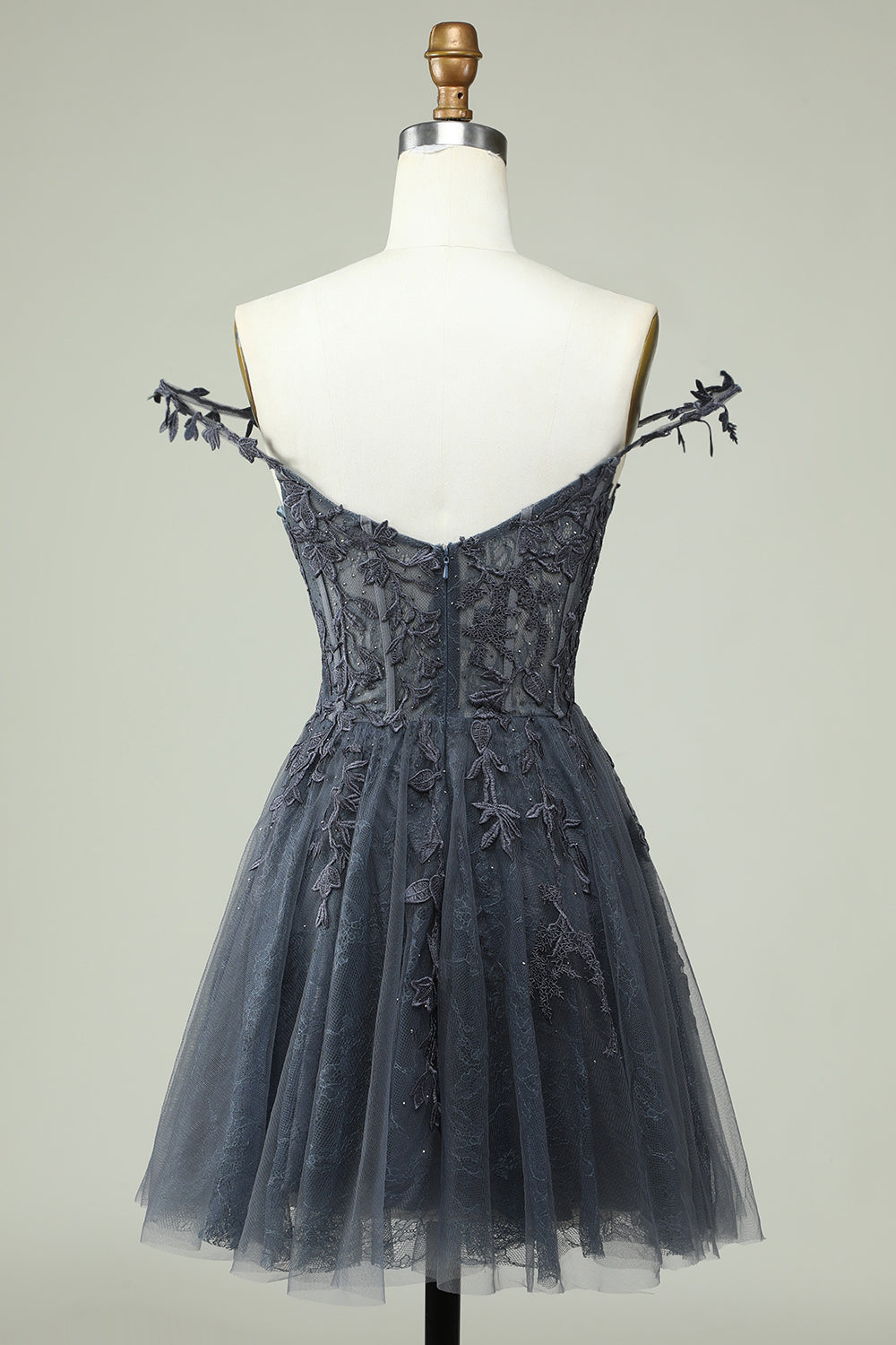 Robe de bal courte menthe en ligne A unique avec bretelles spaghetti et appliques