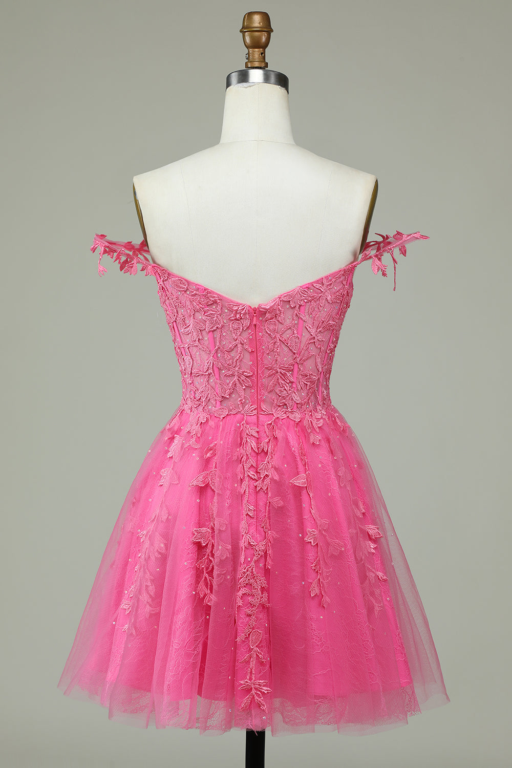 Robe de bal courte menthe en ligne A unique avec bretelles spaghetti et appliques