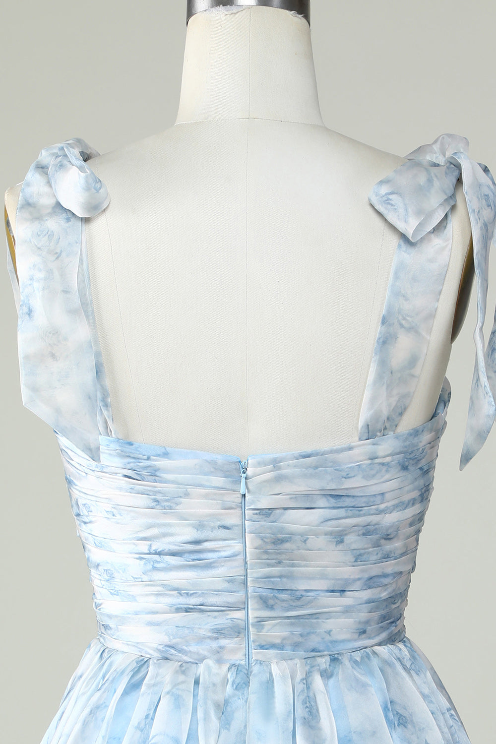 Robe de bal de fin d'année bleue trapèze à fines bretelles