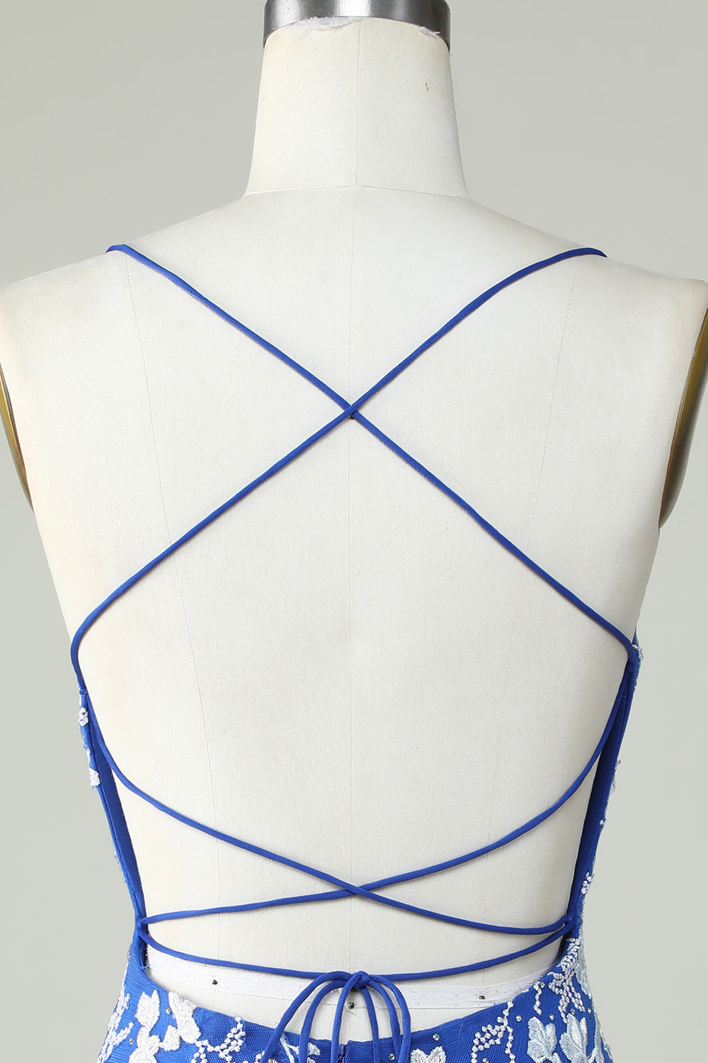 Robe de bal moulante vert foncé à fines bretelles avec appliques