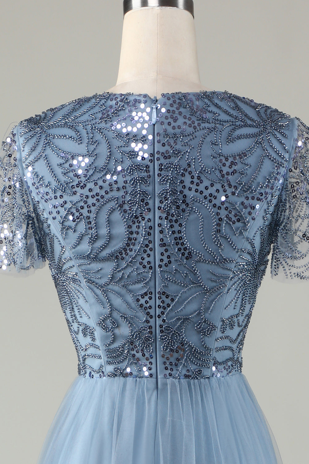 Robe de demoiselle d'honneur trapèze bleu poudré avec perles