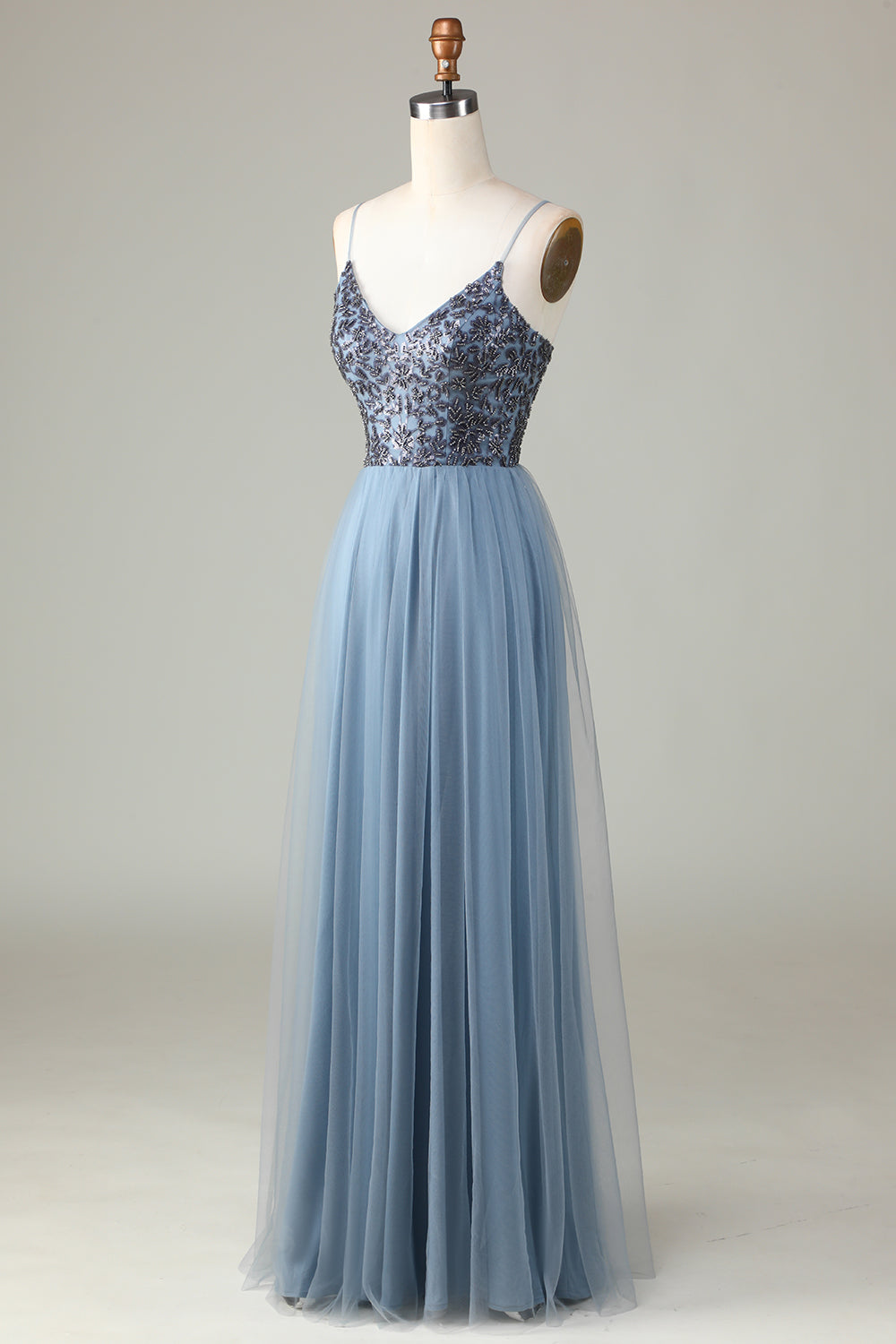 Robe de demoiselle d'honneur bleu poussière à fines bretelles perlées