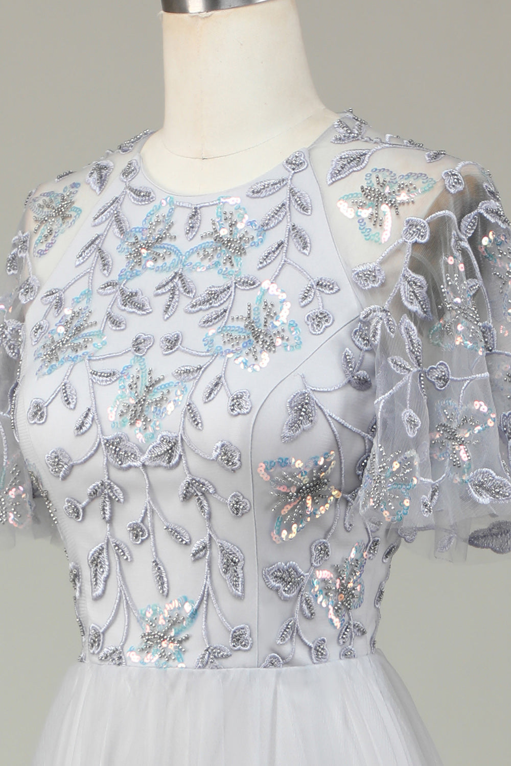 Robe de Demoiselle d'Honneur Longue Grise en Tulle Coupe A avec Perles et Appliques