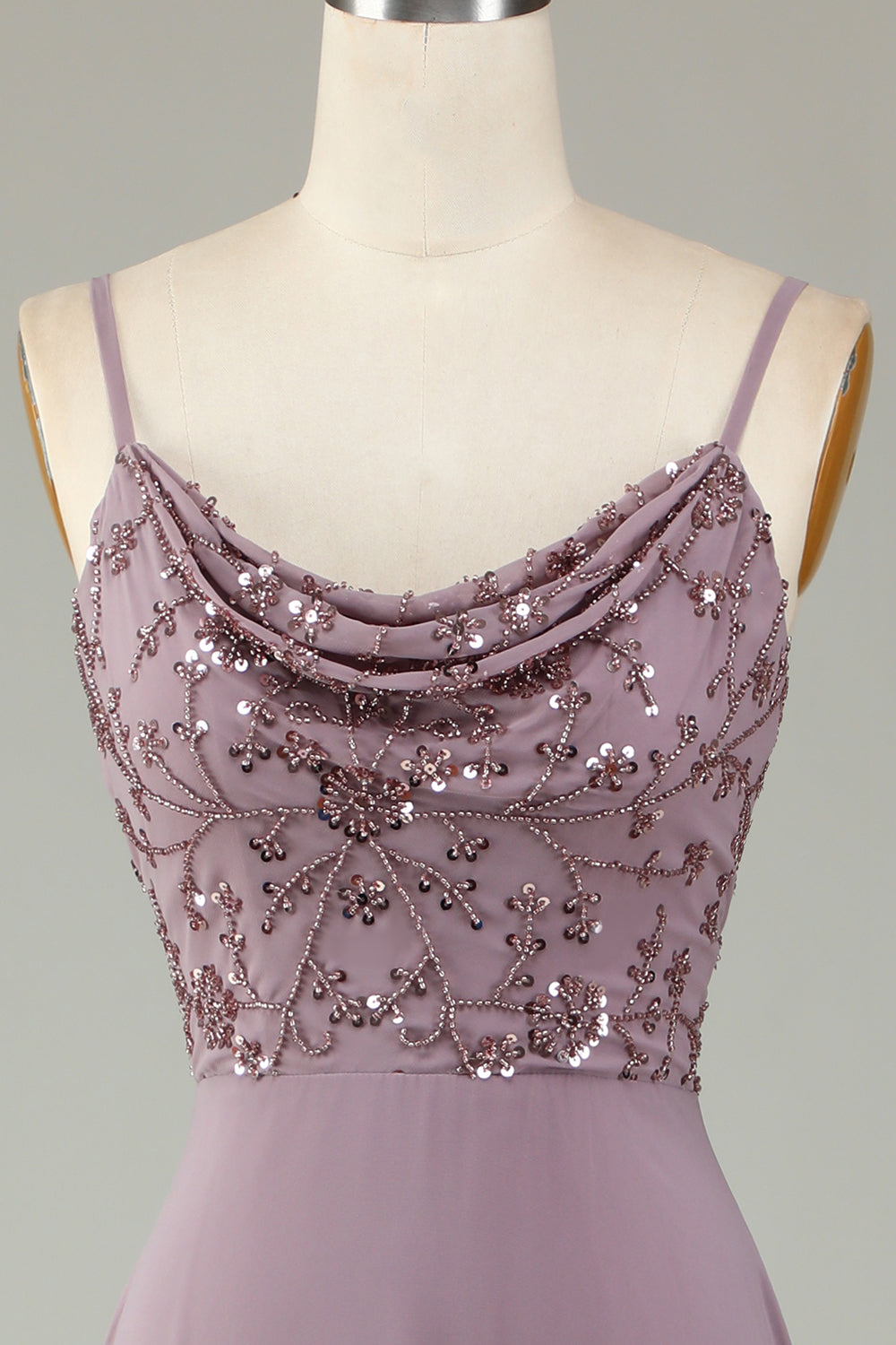 Robe de demoiselle d'honneur rose poussiéreux, bretelles spaghetti, perles