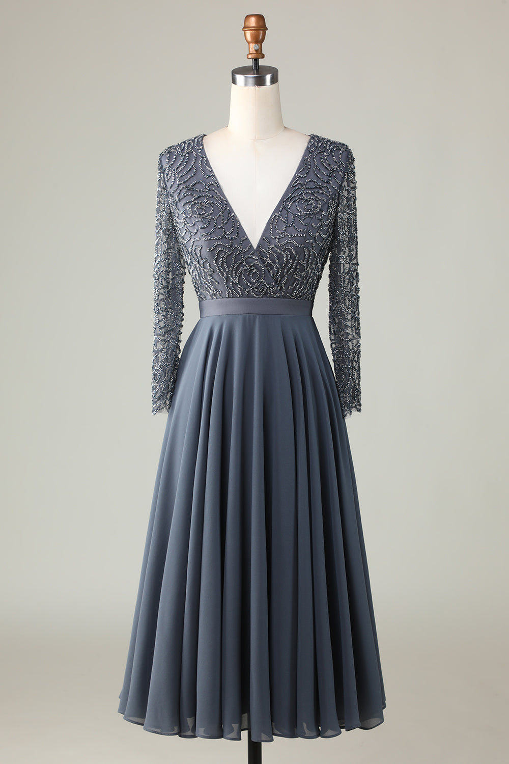 Robe de demoiselle d'honneur trapèze en eucalyptus à décolleté en V, manches longues et perles