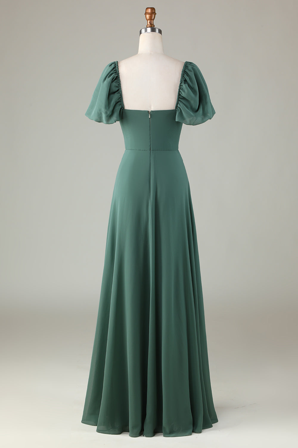Robe de demoiselle d'honneur en mousseline à manches bouffantes et eucalyptus