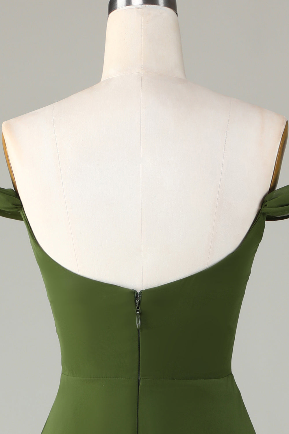 Robe de demoiselle d'honneur trapèze vert olive à épaules dénudées et fente