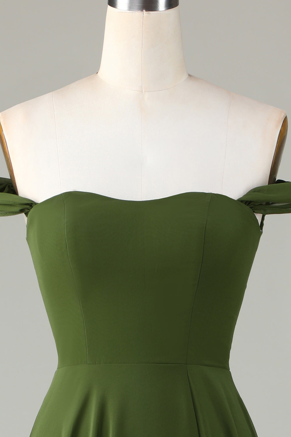 Robe de demoiselle d'honneur trapèze vert olive à épaules dénudées et fente