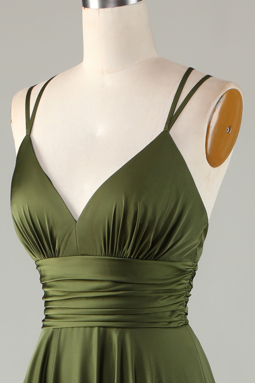 Robe longue de demoiselle d'honneur trapèze sans manches vert olive