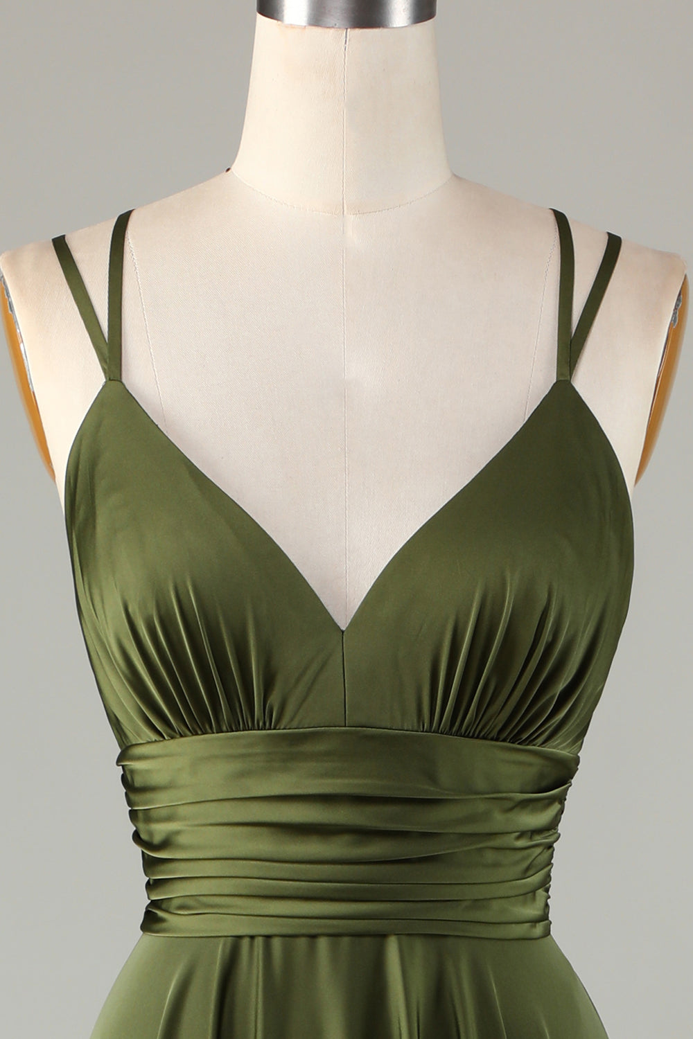Robe longue de demoiselle d'honneur trapèze sans manches vert olive