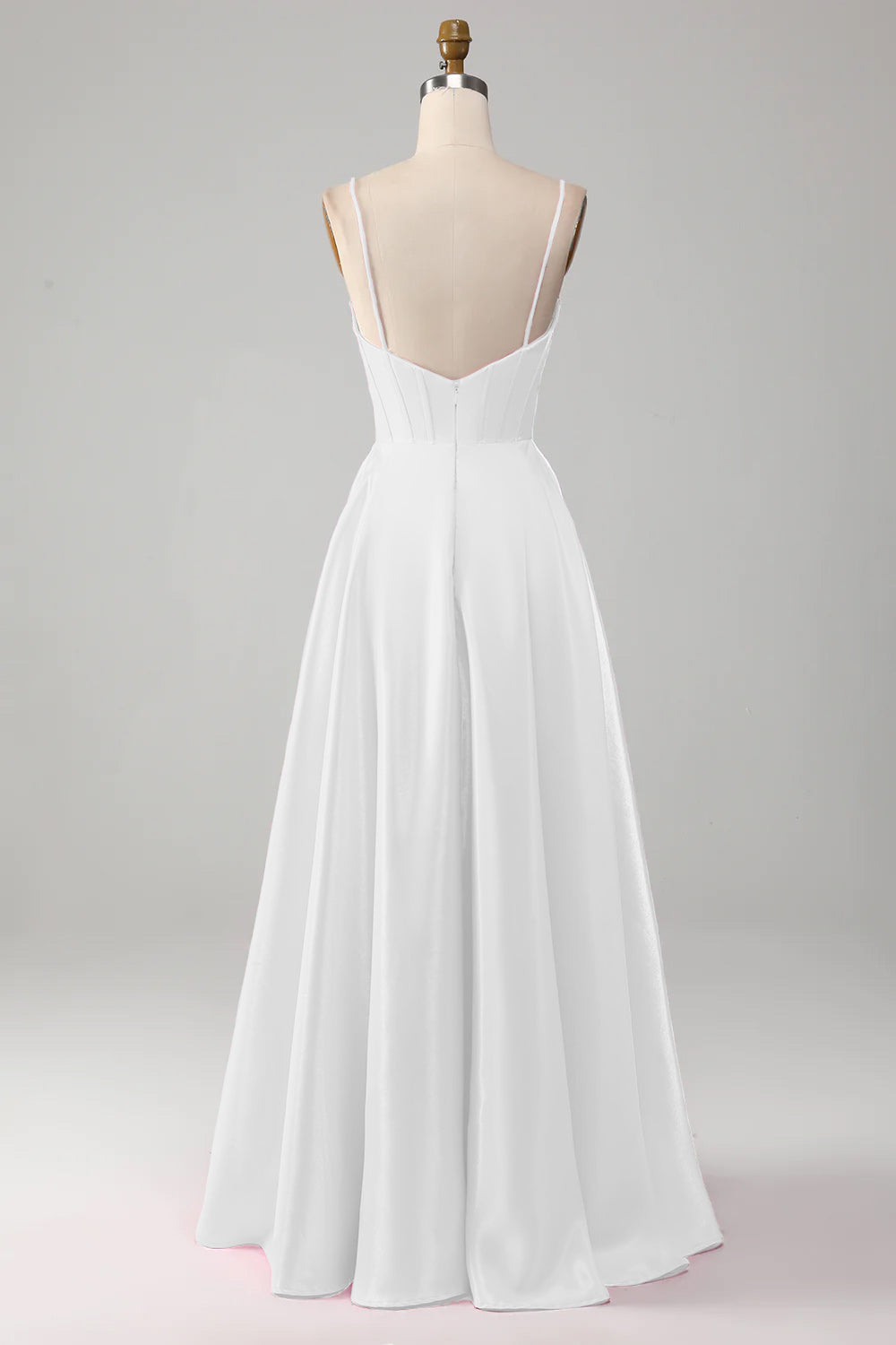 Petite robe blanche corsetée simple