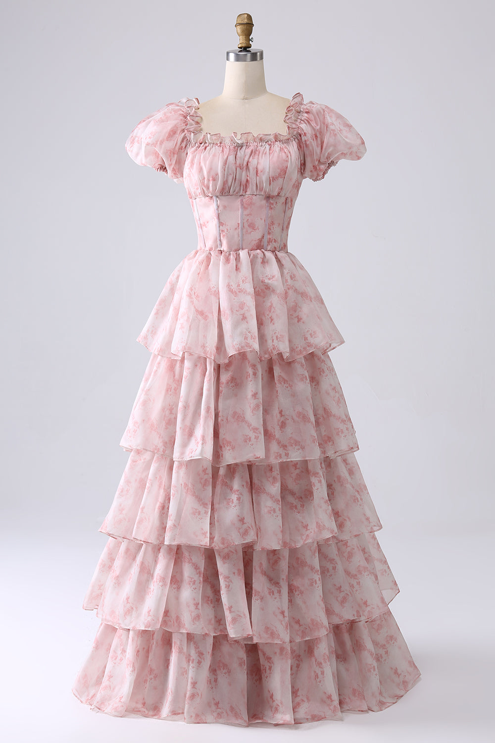 Robe longue de bal de promo évasée bleu clair à volants avec un col carré, des niveaux et un motif floral