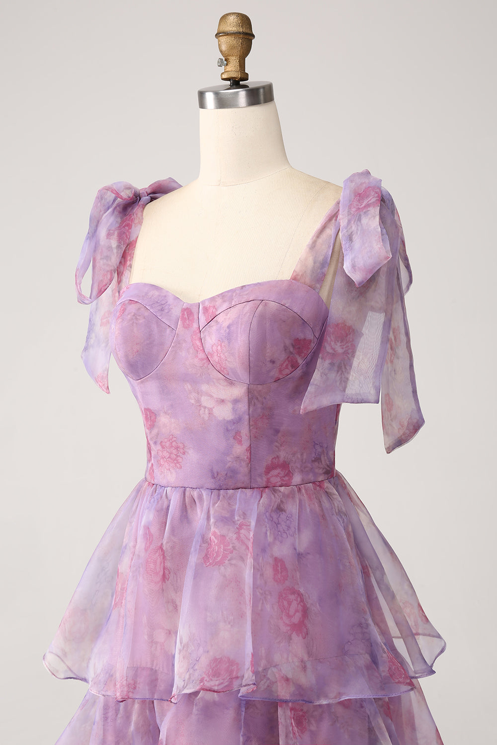 Robe de bal longue mi-mollet violette imprimée avec coupe trapèze et volants