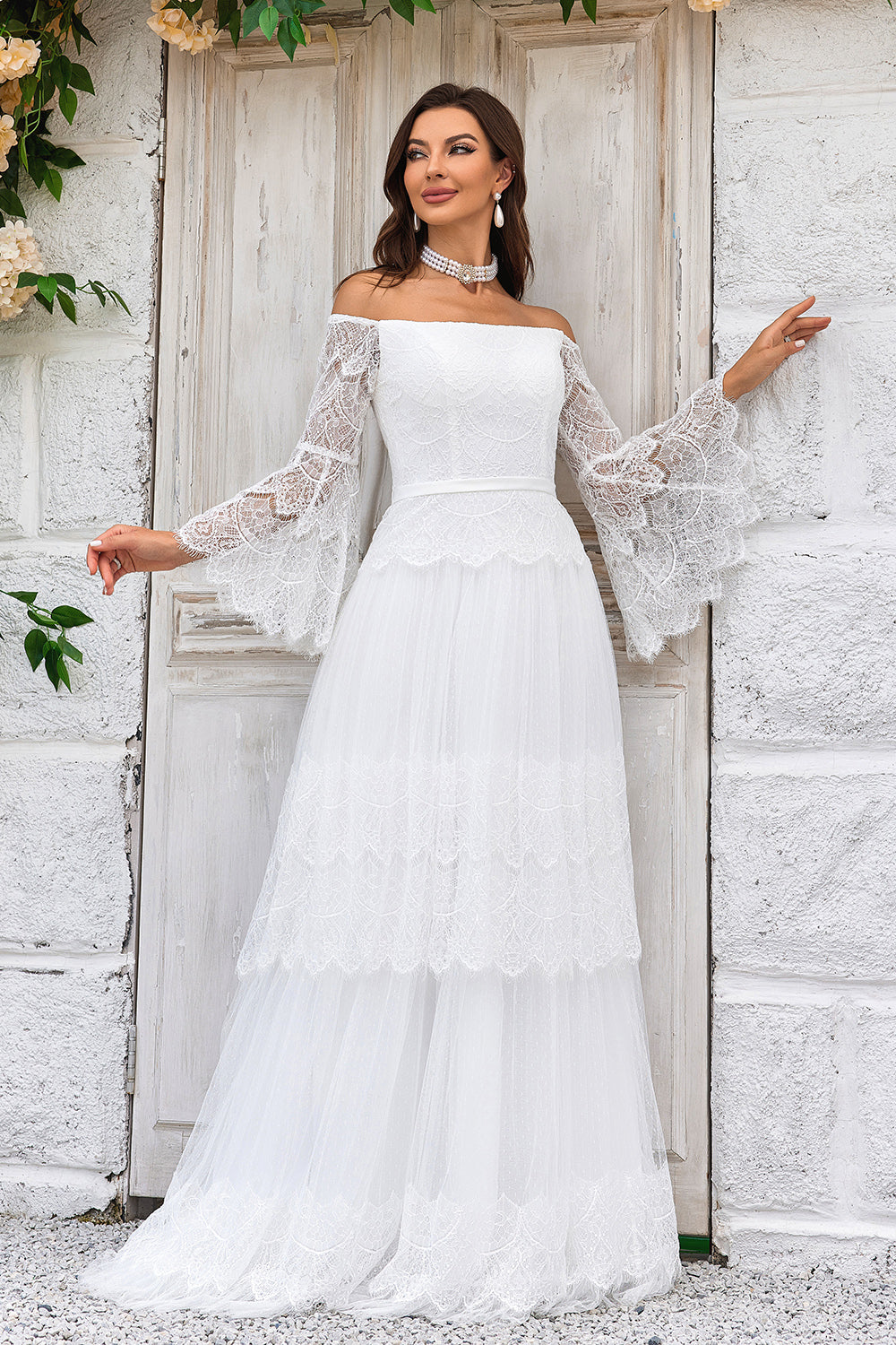 Robe de mariée Ivory Sweep Train à manches évasées