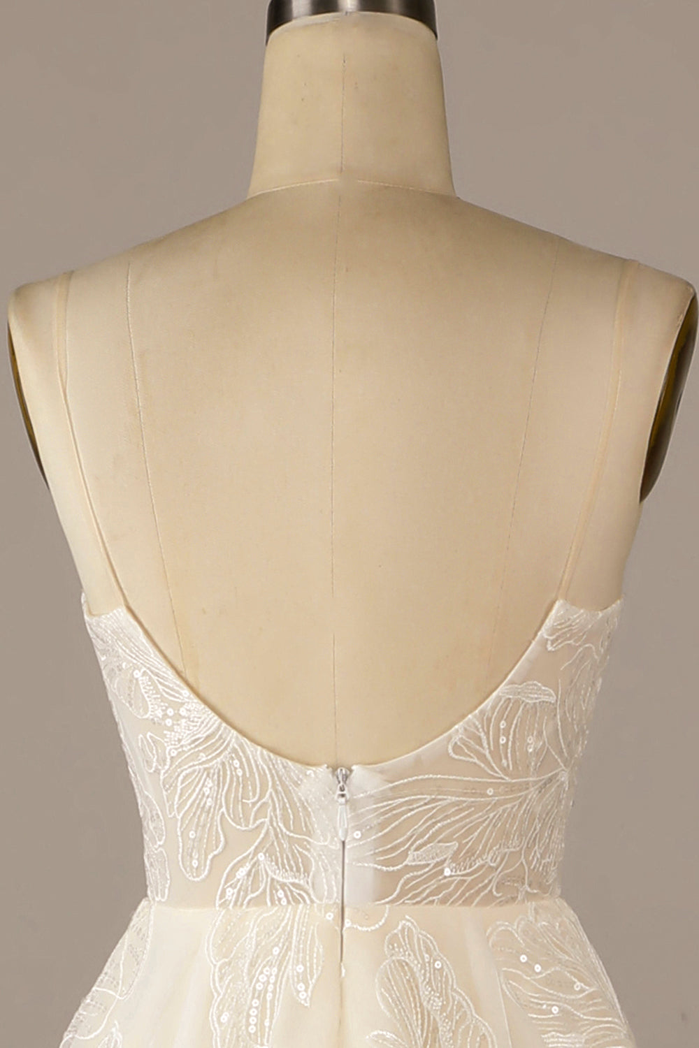 Robe de mariée Sparkly Apricot en dentelle avec traîne Sweep