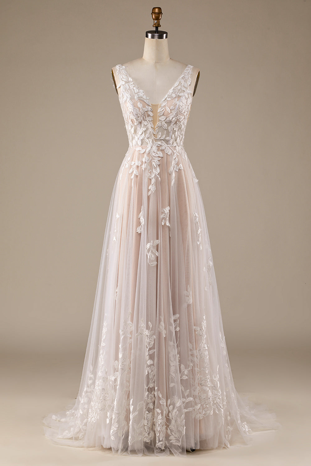 Robe de mariée en tulle champagne à décolleté en V, dos nu et dentelle