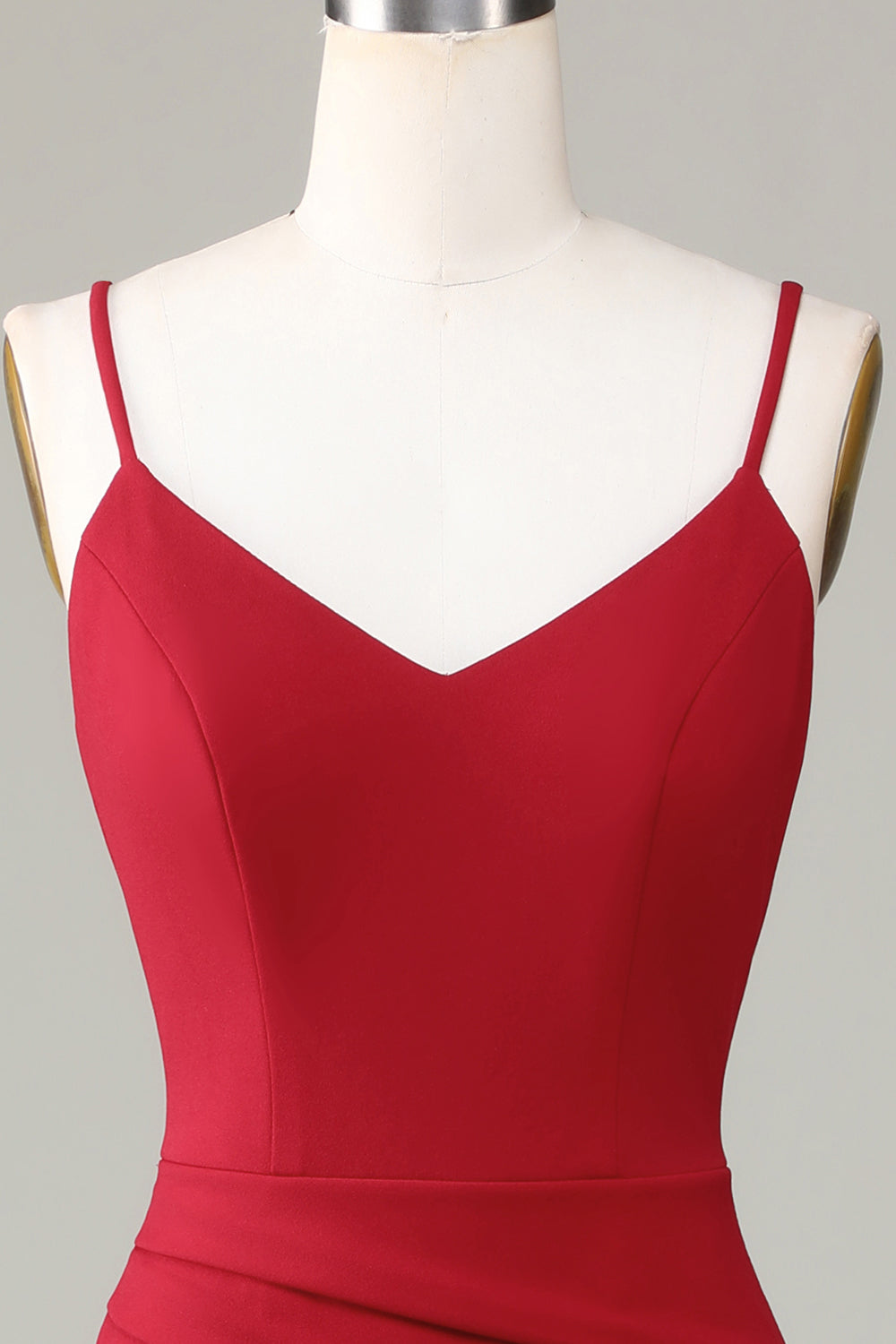 Robe de demoiselle d'honneur bordeaux sans manches à fines bretelles et fente