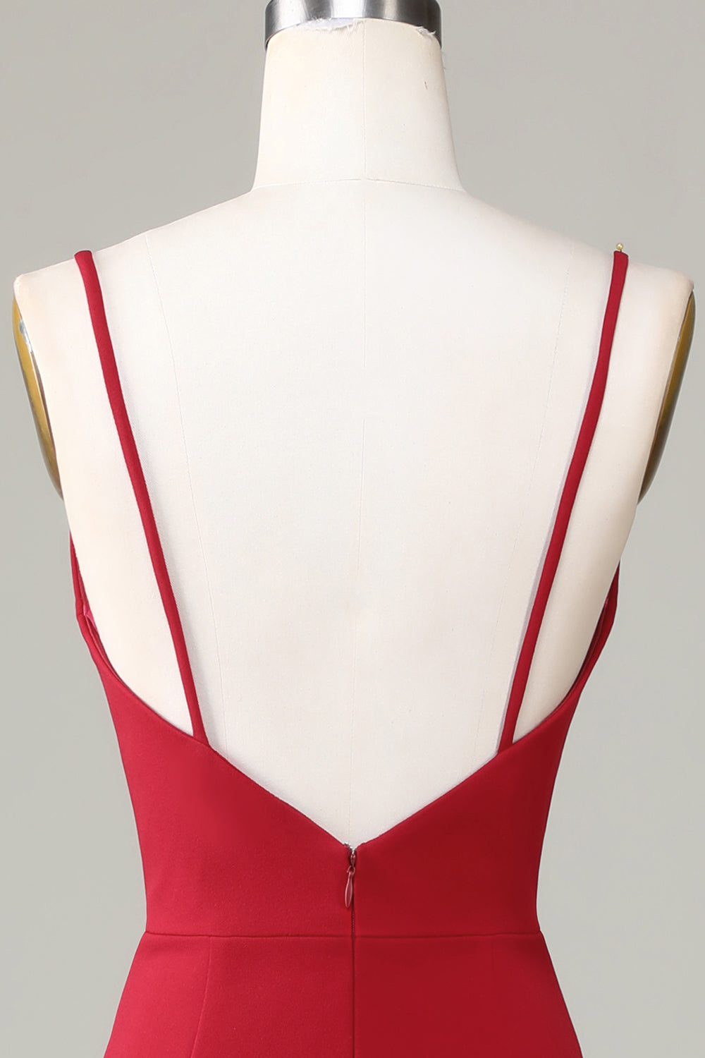 Robe de demoiselle d'honneur bordeaux sans manches à fines bretelles et fente