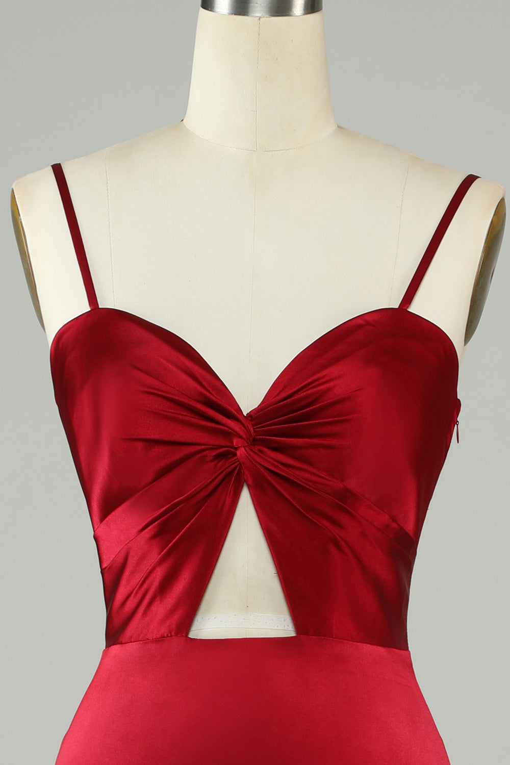 Robe de demoiselle d'honneur évidée bourgogne à bretelles spaghetti