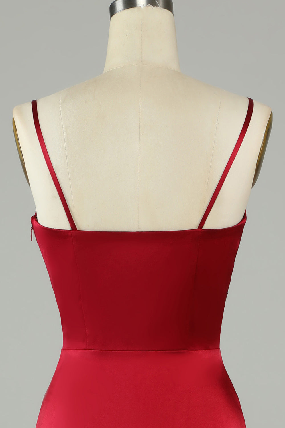 Robe de demoiselle d'honneur évidée bourgogne à bretelles spaghetti