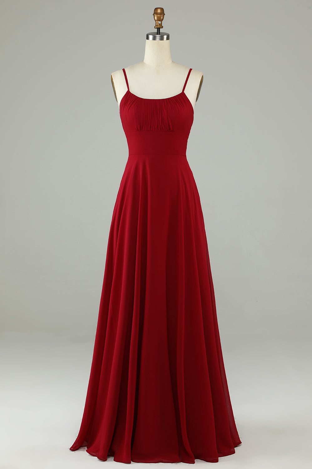 Robe longue de demoiselle d'honneur trapèze bordeaux à fines bretelles