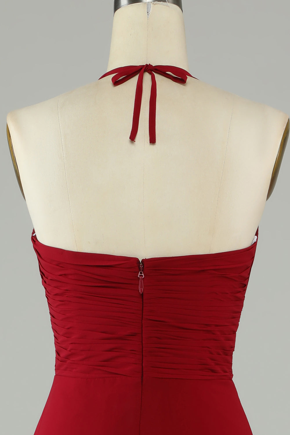 Robe de demoiselle d'honneur longue bordeaux, coupe trapèze, dos nu avec fente