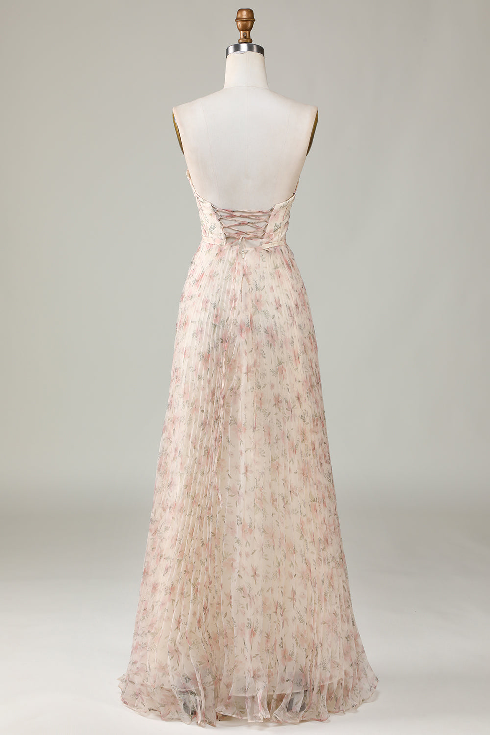 Robe de demoiselle d'honneur trapèze champagne fleurie avec bustier cœur