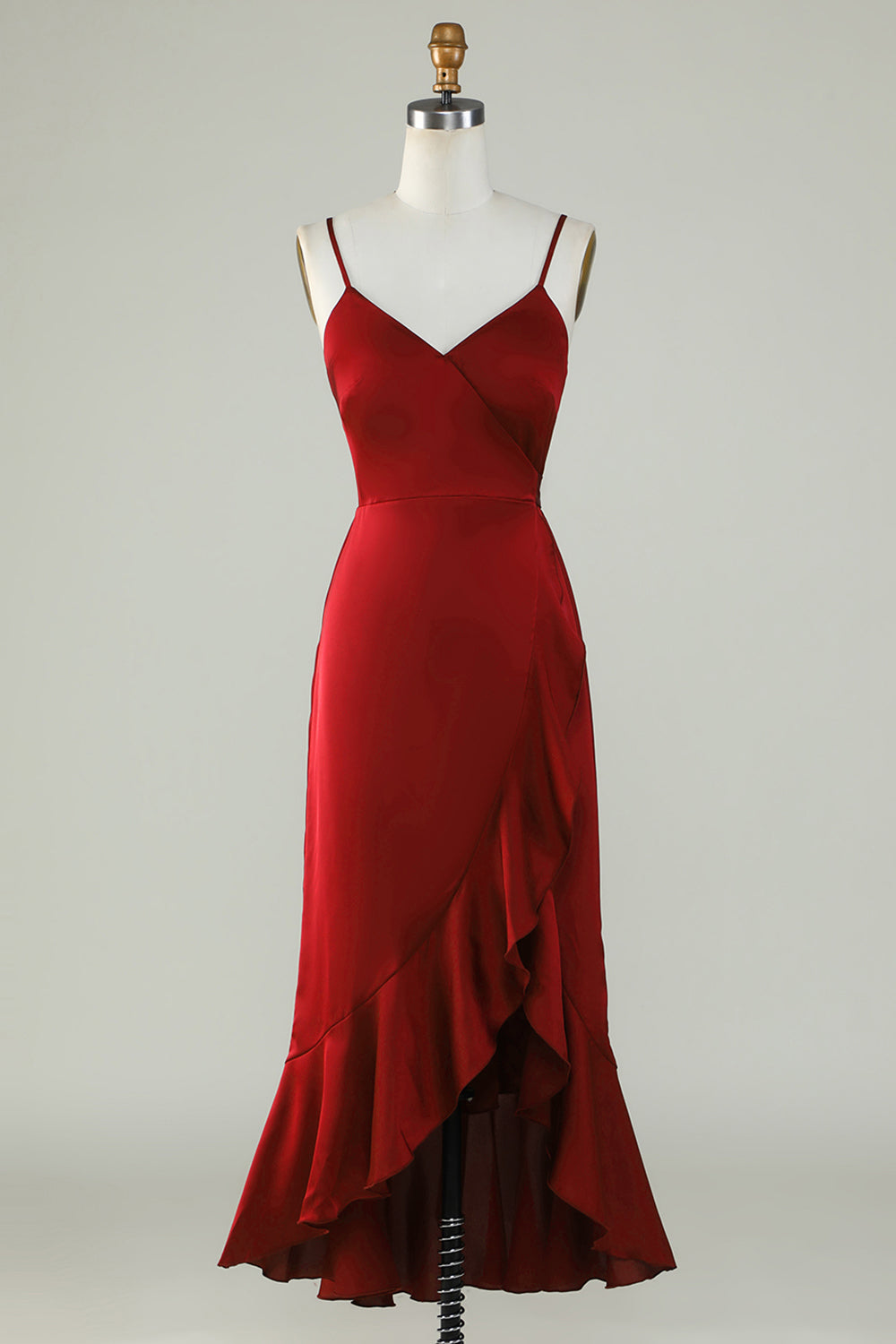 Robe de demoiselle d'honneur bordeaux à fines bretelles et à volants