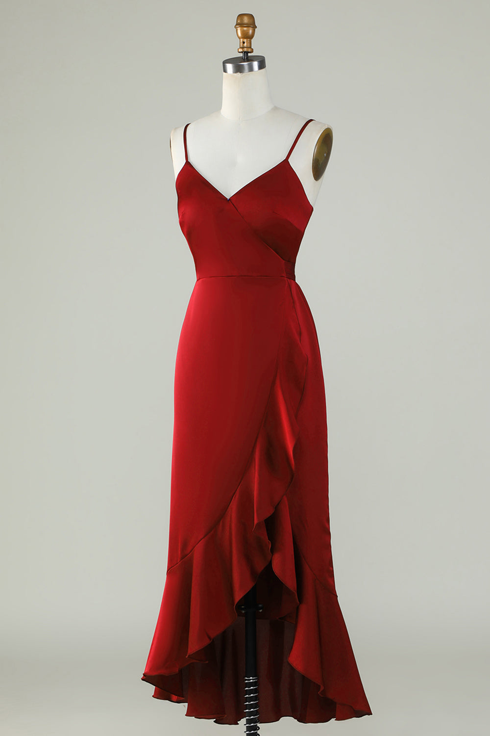 Robe de demoiselle d'honneur bordeaux à fines bretelles et à volants