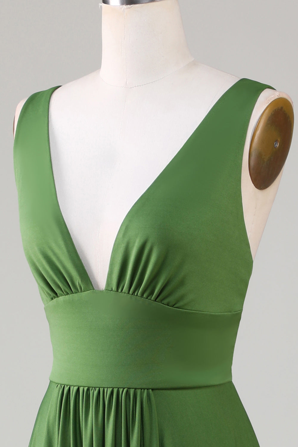 Robe longue de demoiselle d'honneur sans manches à col en V profond olive